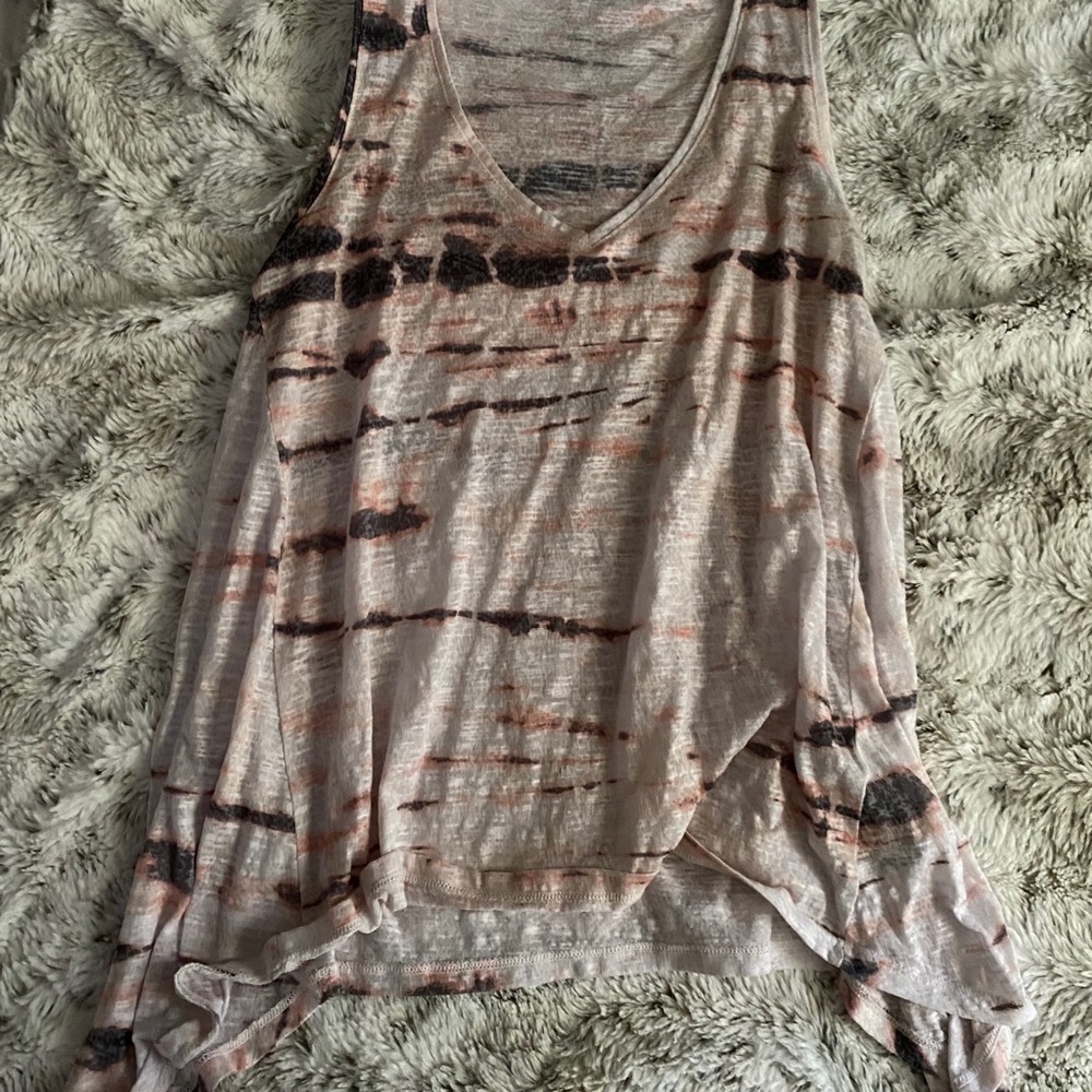 v neck tank top!